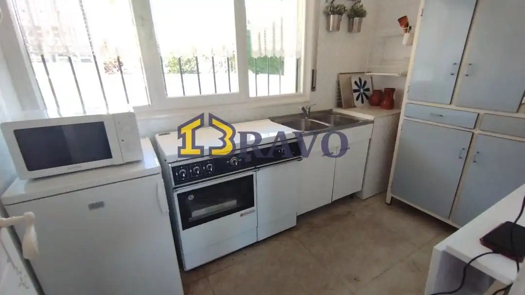 Cocina de Piso en venta en Medina de Pomar con Calefacción, Jardín privado y Terraza