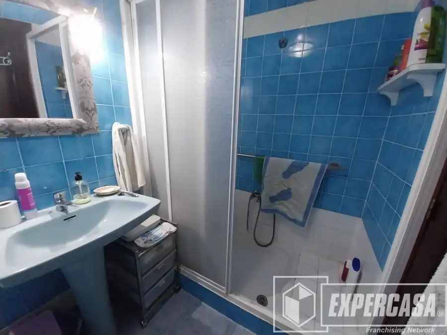 Baño de Piso en venta en Torrent con Aire acondicionado