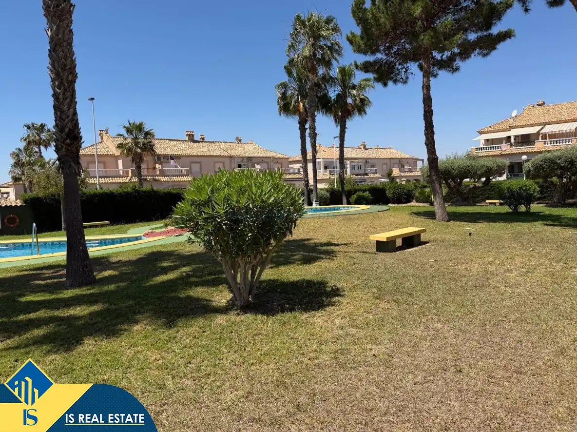 Bungalow amb piscina en venda a Nueva Torrevieja - Aguas Nuevas, imagen 25