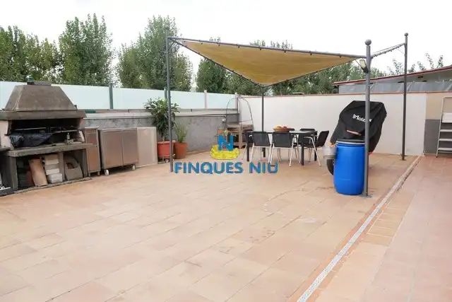 Terrace of Houses for sale in Centre
