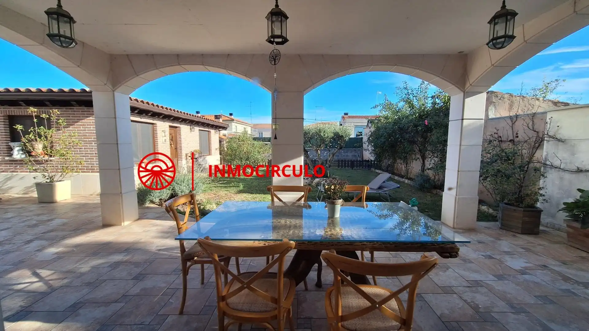 Villa con terrazza in vendita a Illera