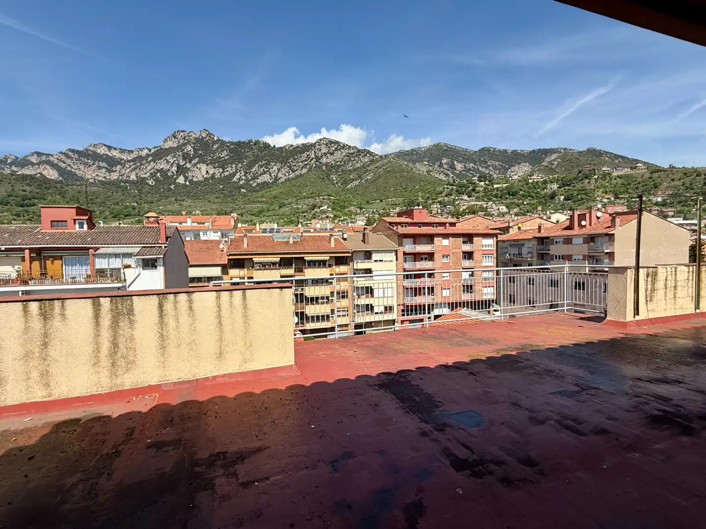 Exterior view of Attic for sale in Berga  with Terrace, Storage room and Balcony