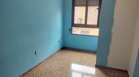 Foto 3 de Casa o xalet en venda a Cl Poeta Llorente, Núcleo Urbano, La Pobla de Vallbona