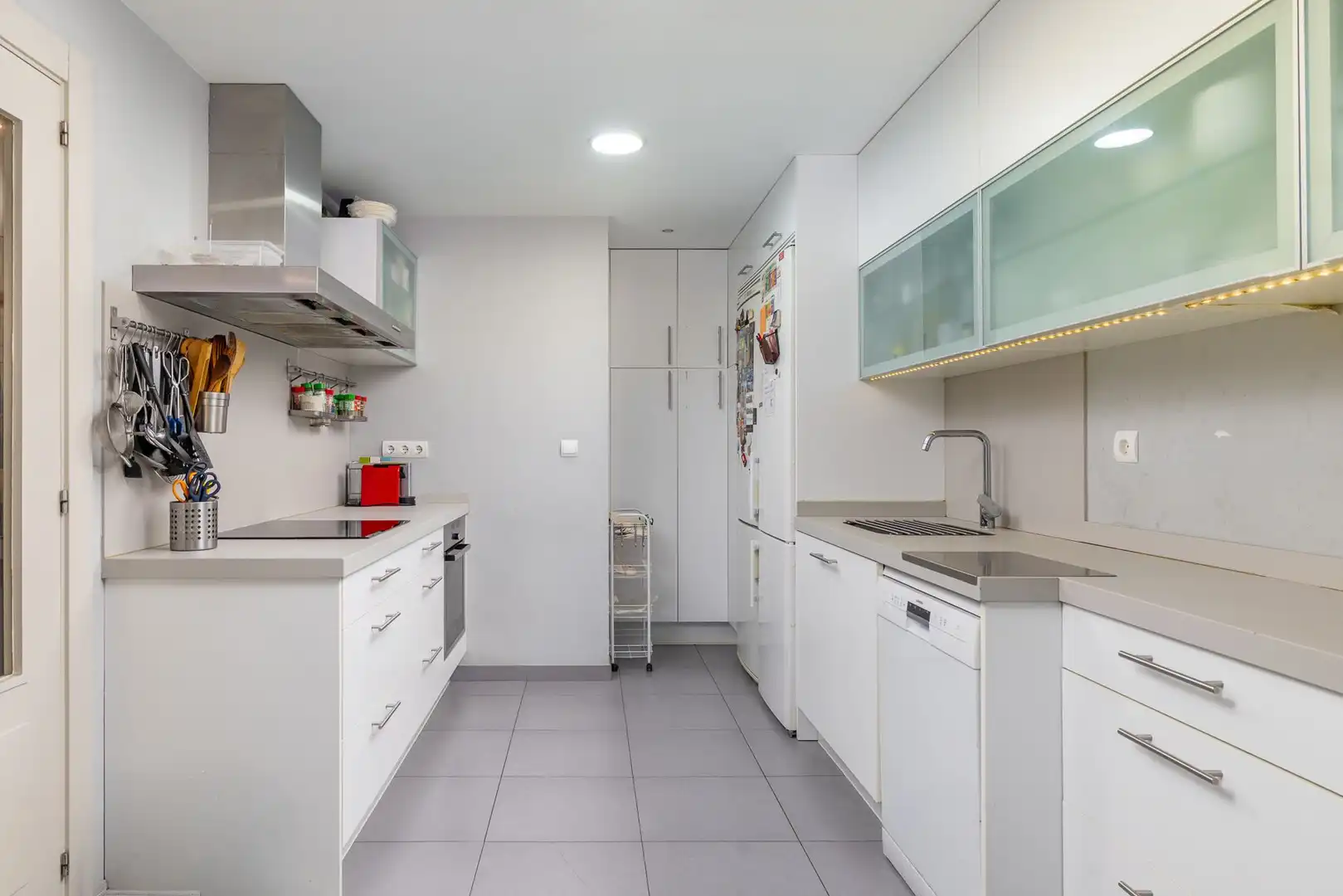 Cocina de Casa adosada en venta en Madrid con Aire acondicionado, Calefacción y Terraza