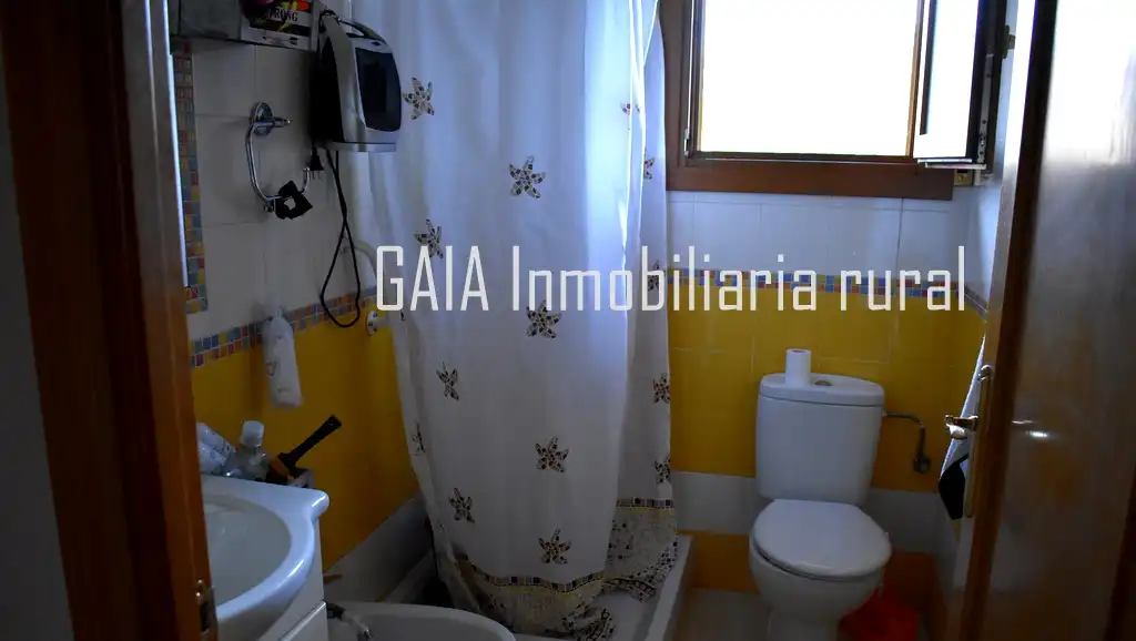 Badezimmer von Einfamilien-Reihenhaus zum Verkauf in Caspe