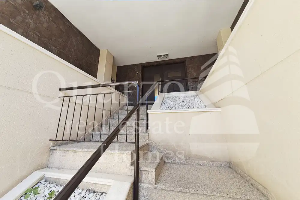 Casa adosada en venta en Plasencia con Calefacción, Terraza y Balcón