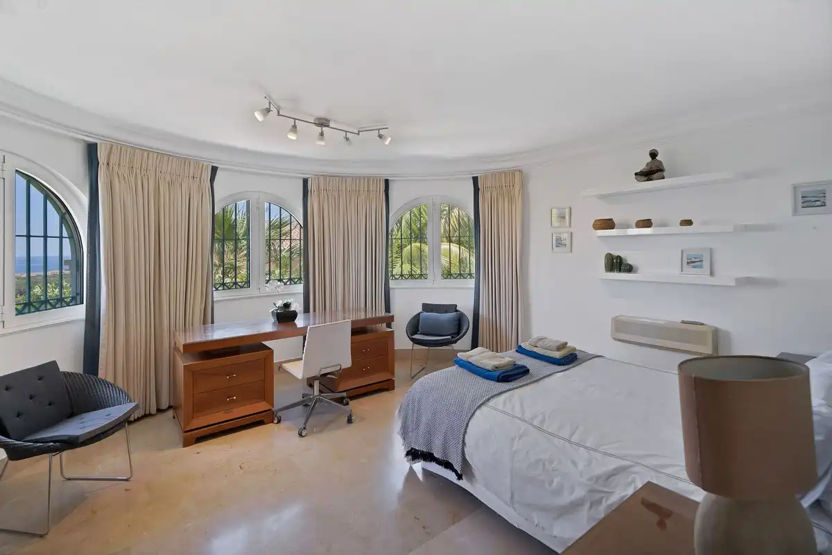 Habitación de Casa o chalet en venta en Marbella con Aire acondicionado, Calefacción y Jardín privado