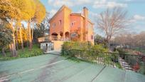 Exterior view of House or chalet for sale in El Escorial  with Terrace and Swimming Pool