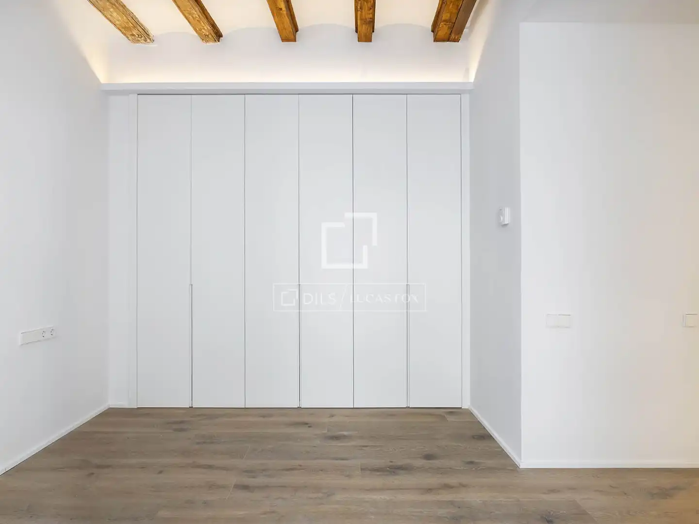 Schlafzimmer von Wohnung zum Verkauf in Barcelona mit Klimaanlage, Heizung und Parkett