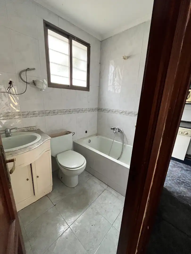 Baño de Casa adosada en venta en Santurtzi  con Jardín privado, Terraza y Balcón