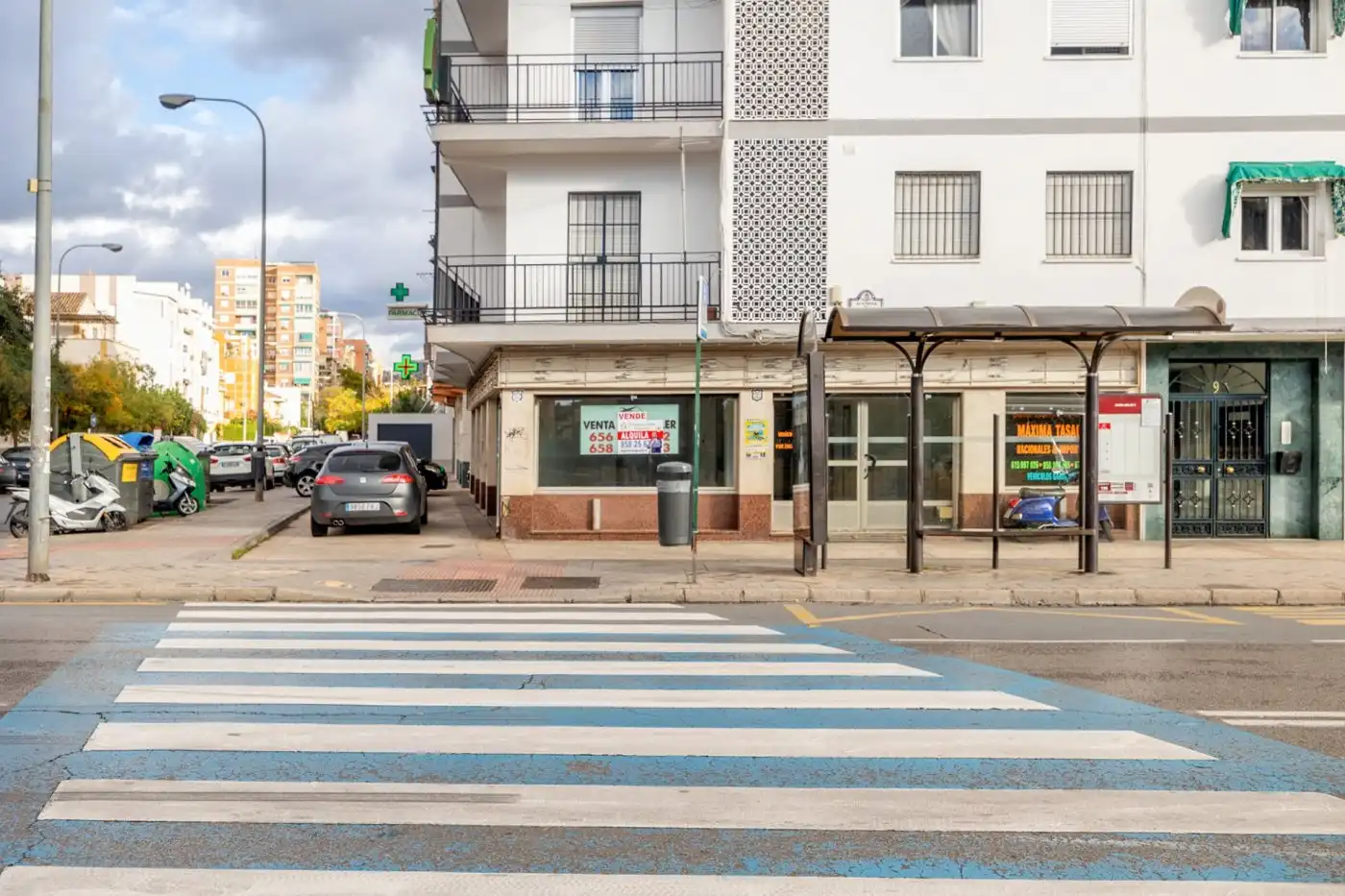 Local comercial en venda a Avenida DE DILAR, imagen 2