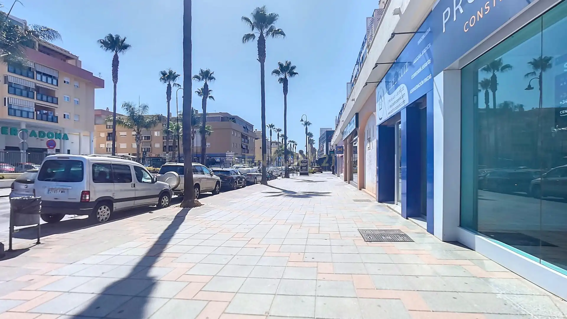 Commercial properties for sale in Avenida de Mijas, Las Lagunas, Spain, 31, Las Cañadas