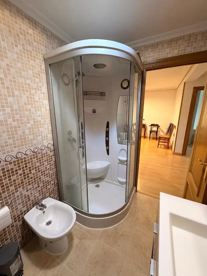 Badezimmer von Wohnung zur Miete in PAU 2-600