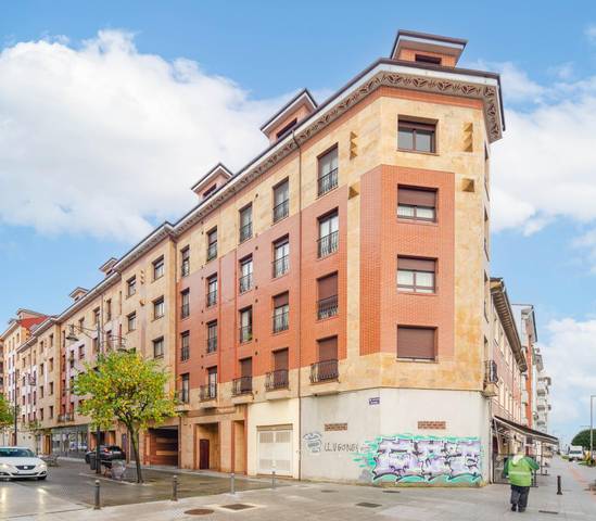 Piso en Venta en Calle RIO CAUDAL, 2 en Lugones