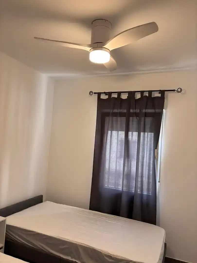 Dormitori de Apartament en venda en Castilblanco amb Aire condicionat