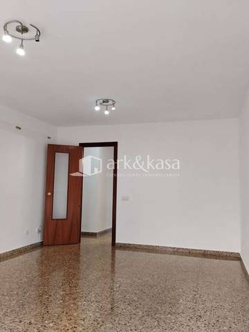 Piso en Venta en Barrio de Campanar