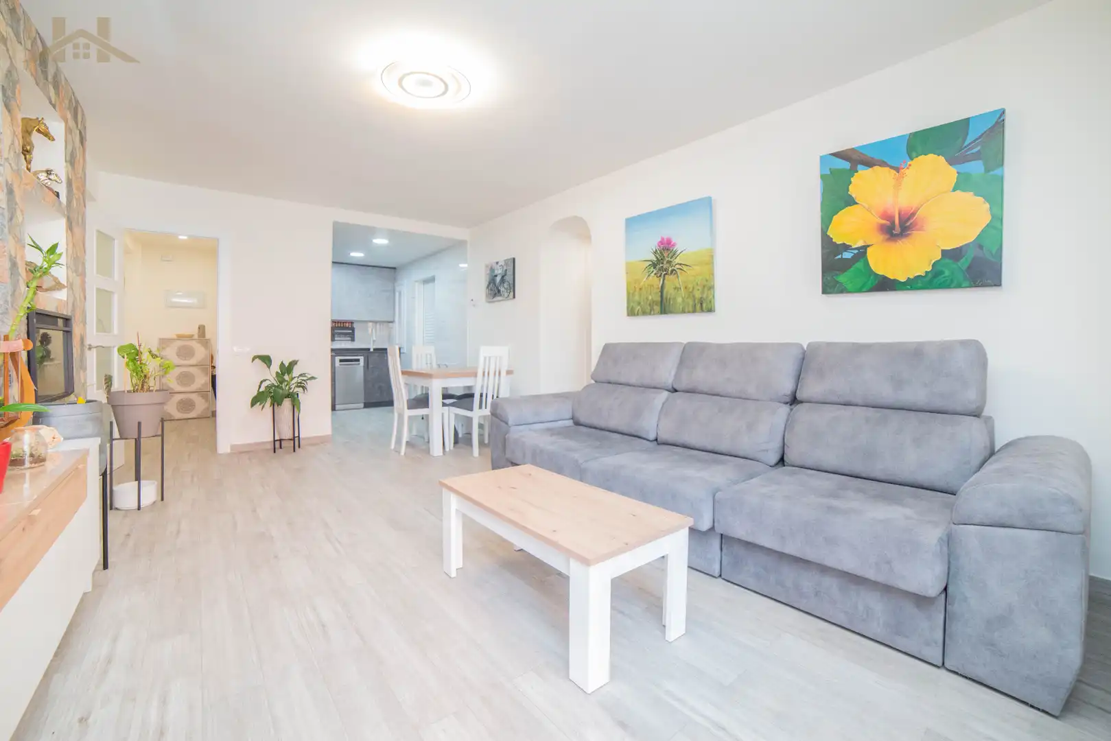 Sala d'estar de Planta baixa en venda en San Martín de la Vega amb Calefacció, Terrassa i Moblat