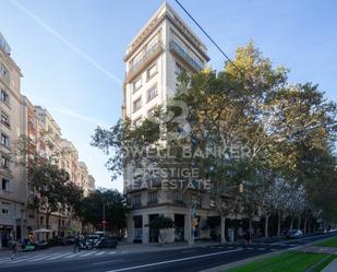 Exterior view of Apartment for sale in  Barcelona Capital  with Terrace