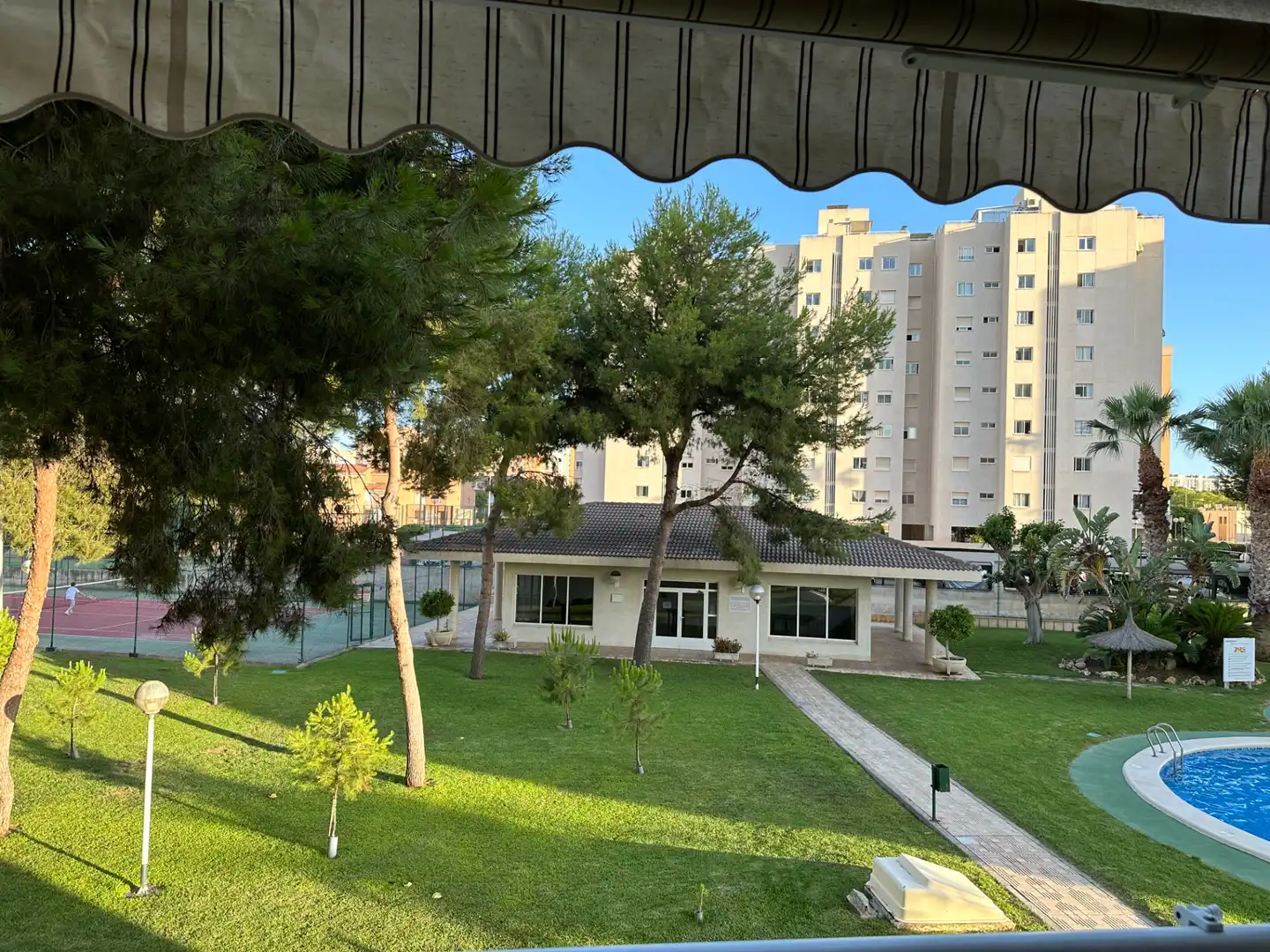 Vista exterior de Pis de lloguer en Alicante / Alacant amb Aire condicionat, Calefacció i Terrassa