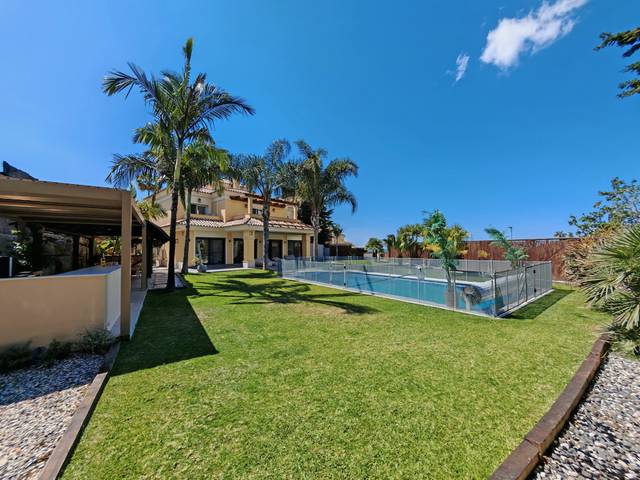 Casa-chalet en Venta en Santa Clara