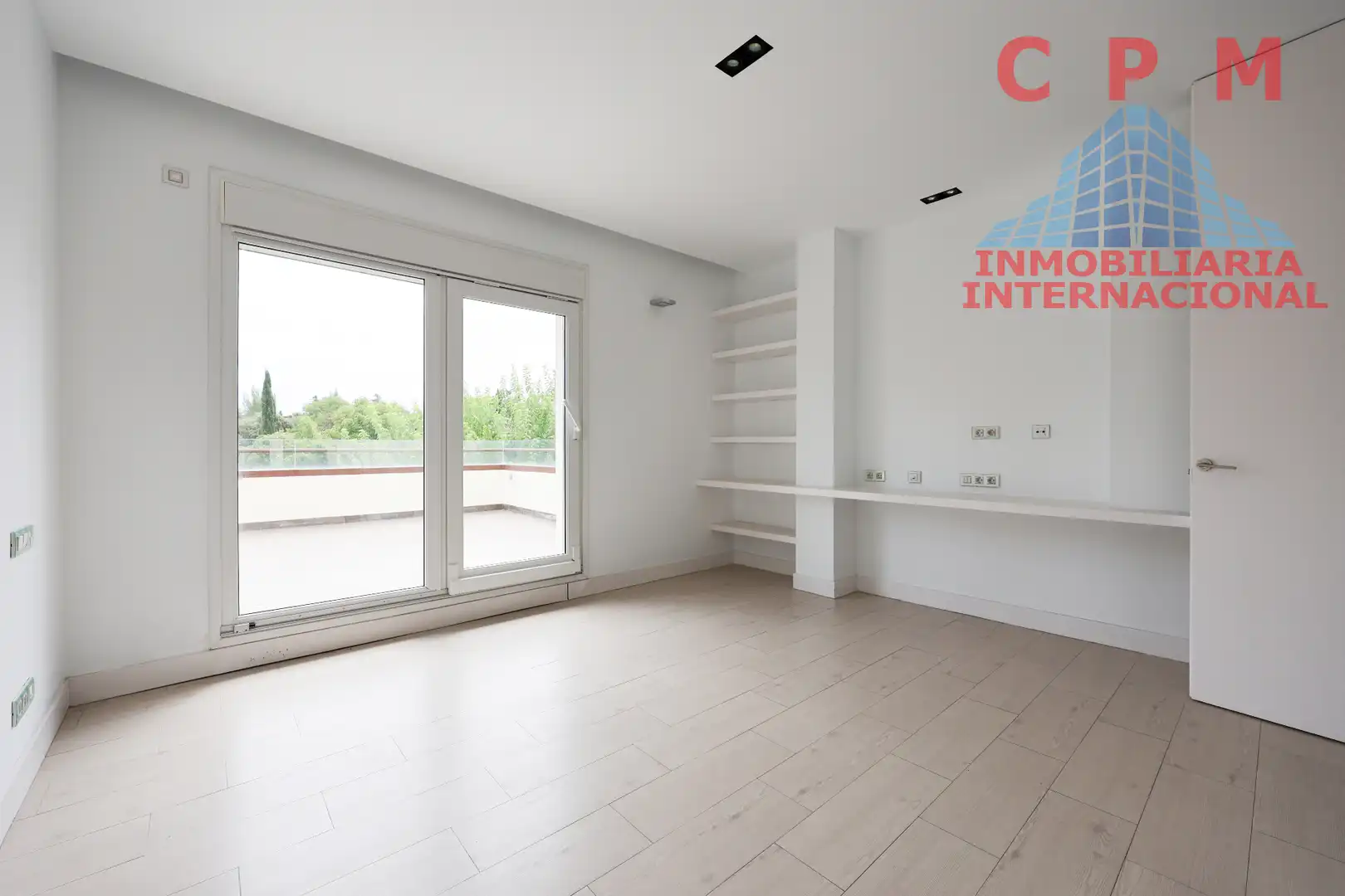 Sala d'estar de Casa o xalet de lloguer en Madrid amb Aire condicionat, Calefacció i Jardí privat
