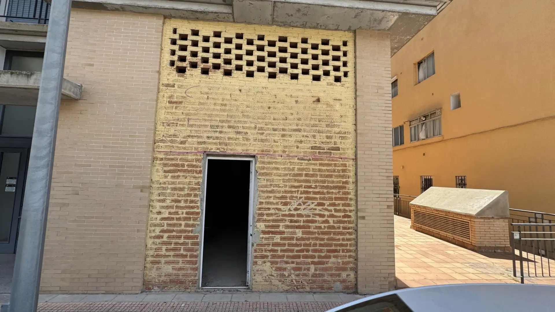 Local comercial en venda a Avenida Elvas, imagen 8