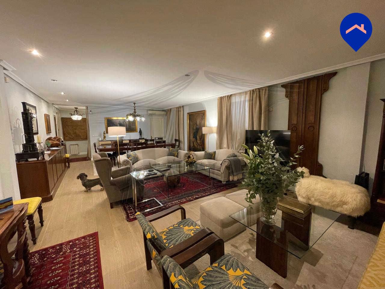 Living room of Flat for sale in  Madrid Capital  with Air Conditioner and Heating