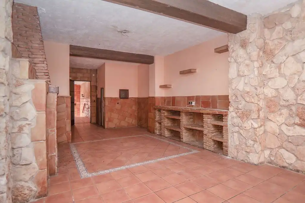 Casa adosada en venda en Calasparra