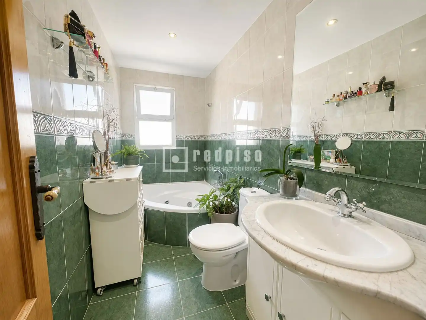 Bathroom of Duplexes for sale in Torremolinos  with Air Conditioner, Heating and Terrace