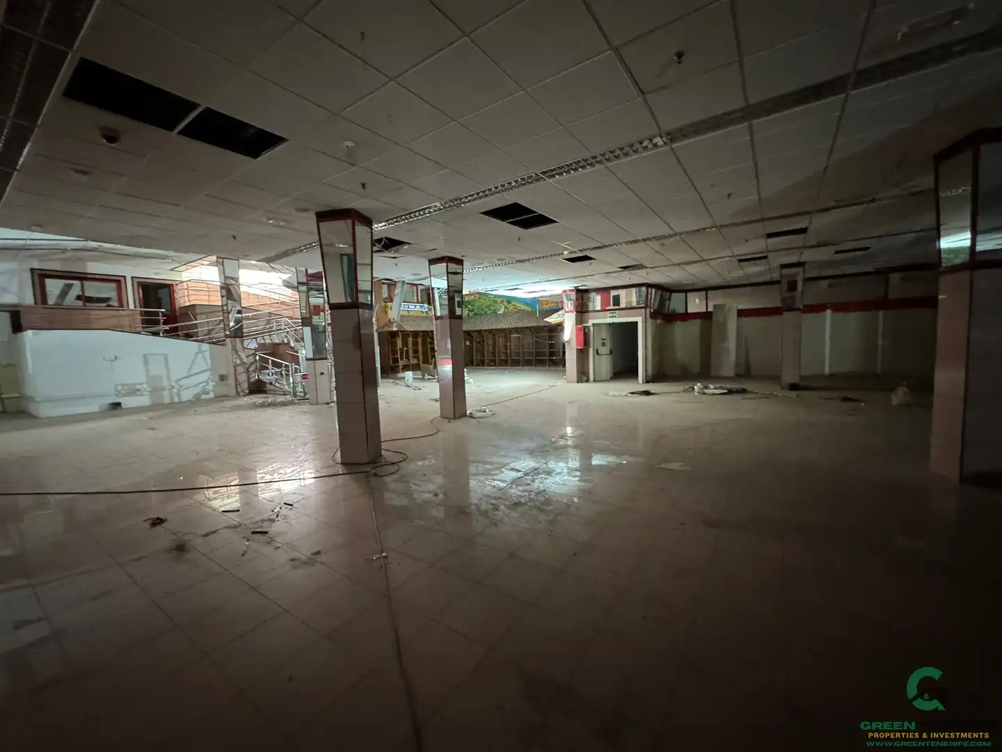 Local comercial de lloguer a Av. Santiago Puig, imagen 29