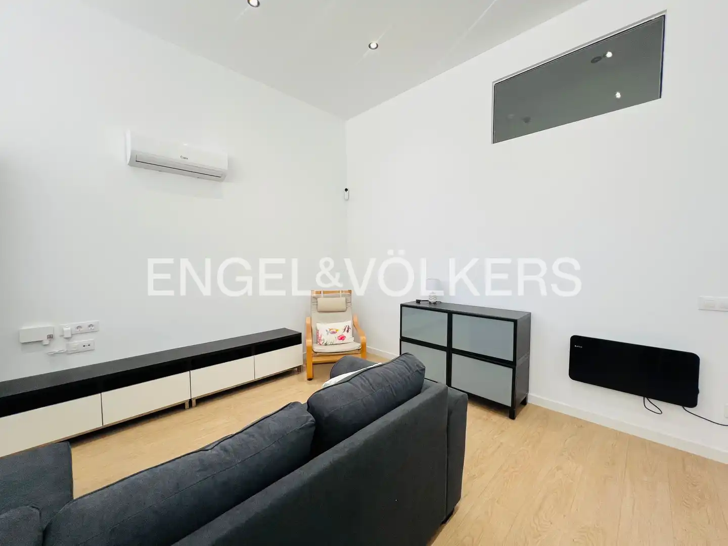 Living room of Lofts for rent in San Sebastián de los Reyes  with Air Conditioner and Heating