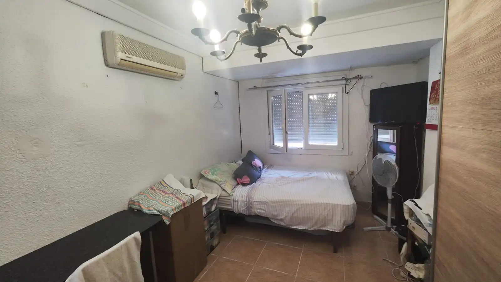Bedroom of Flat for sale in Zaragoza  with Furnished