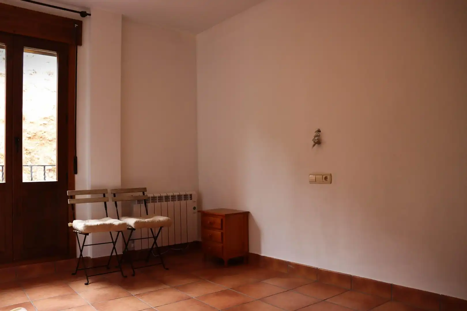 Habitación de Piso en venta en Camarena de la Sierra con Calefacción, Trastero y Amueblado