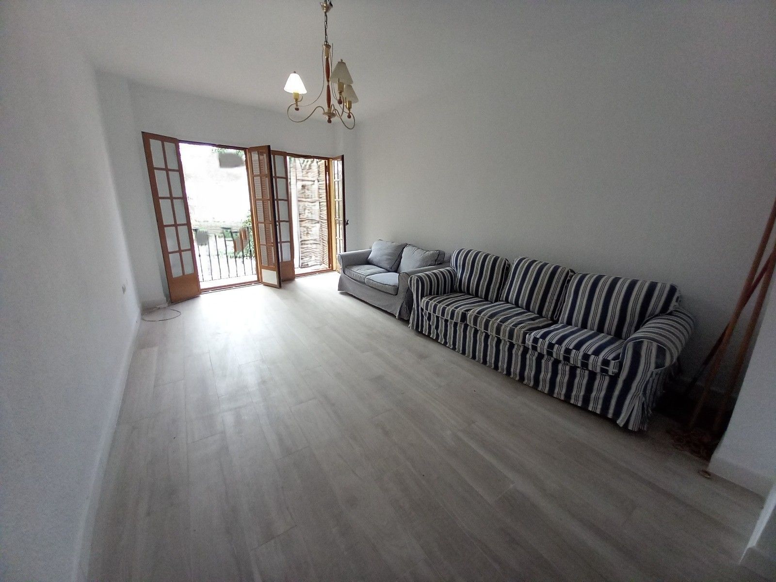 Wohnzimmer von Wohnung zum Verkauf in Ronda mit Heizung