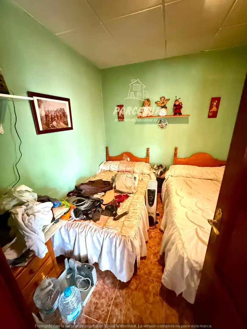 Dormitori de Casa o xalet en venda en Córdoba amb Traster i Piscina