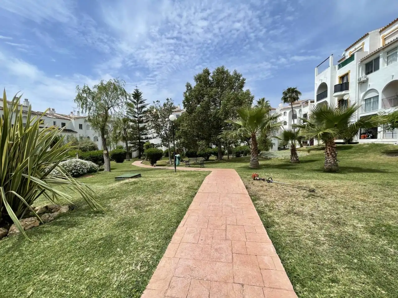 Jardí de Pis en venda en Estepona amb Terrassa i Piscina comunitària