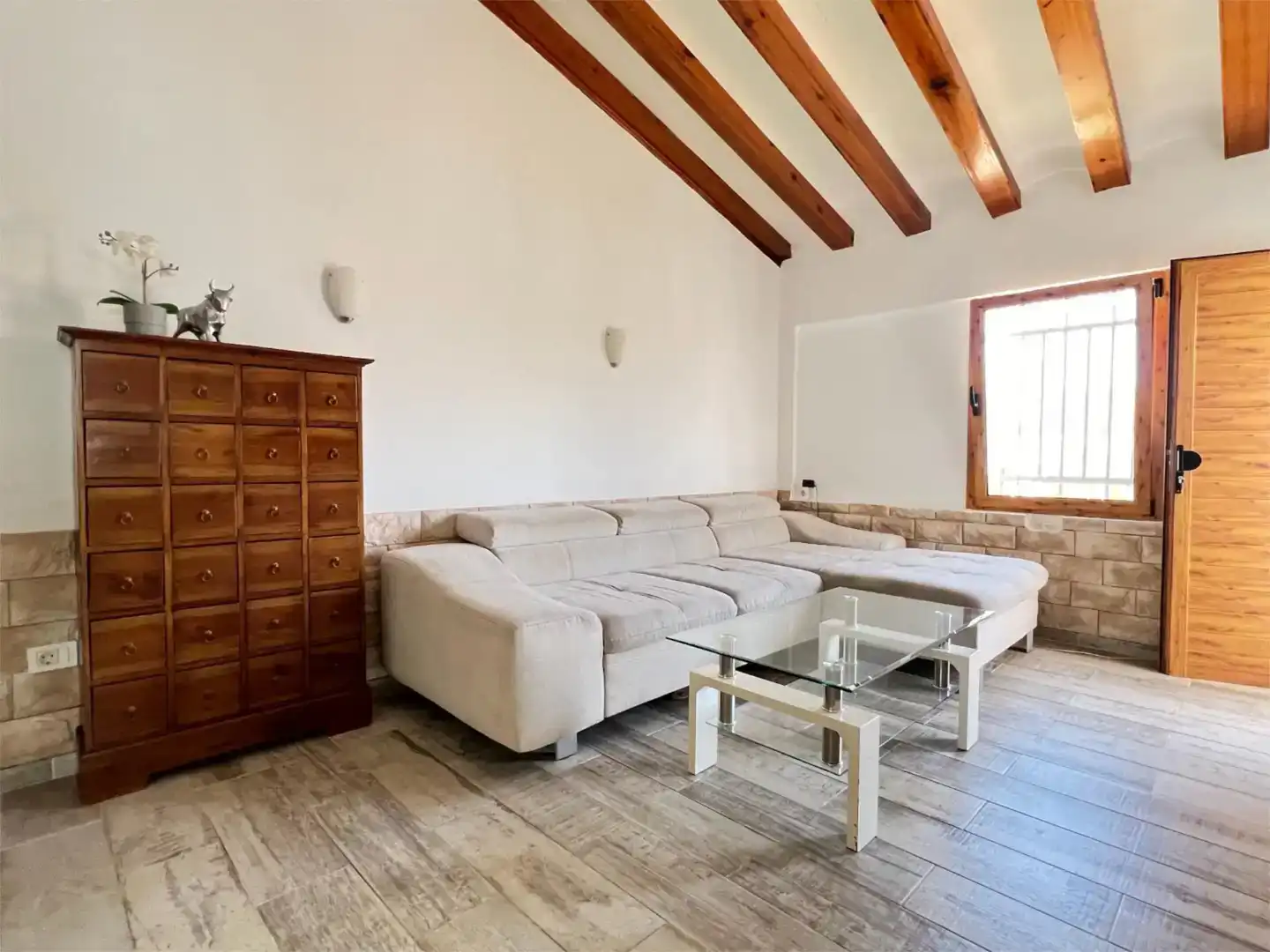 Sala d'estar de Dúplex de lloguer en San Bartolomé de Tirajana amb Aire condicionat i Piscina