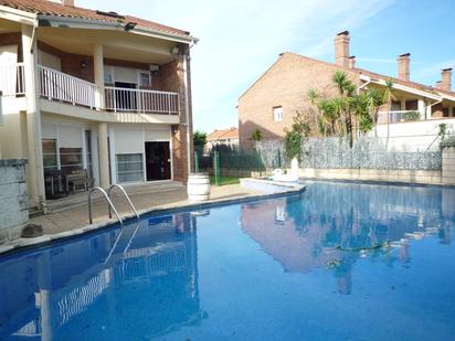 Swimming pool of Single-family semi-detached for sale in Santa Cruz de Bezana  with Heating, Private garden and Parquet flooring