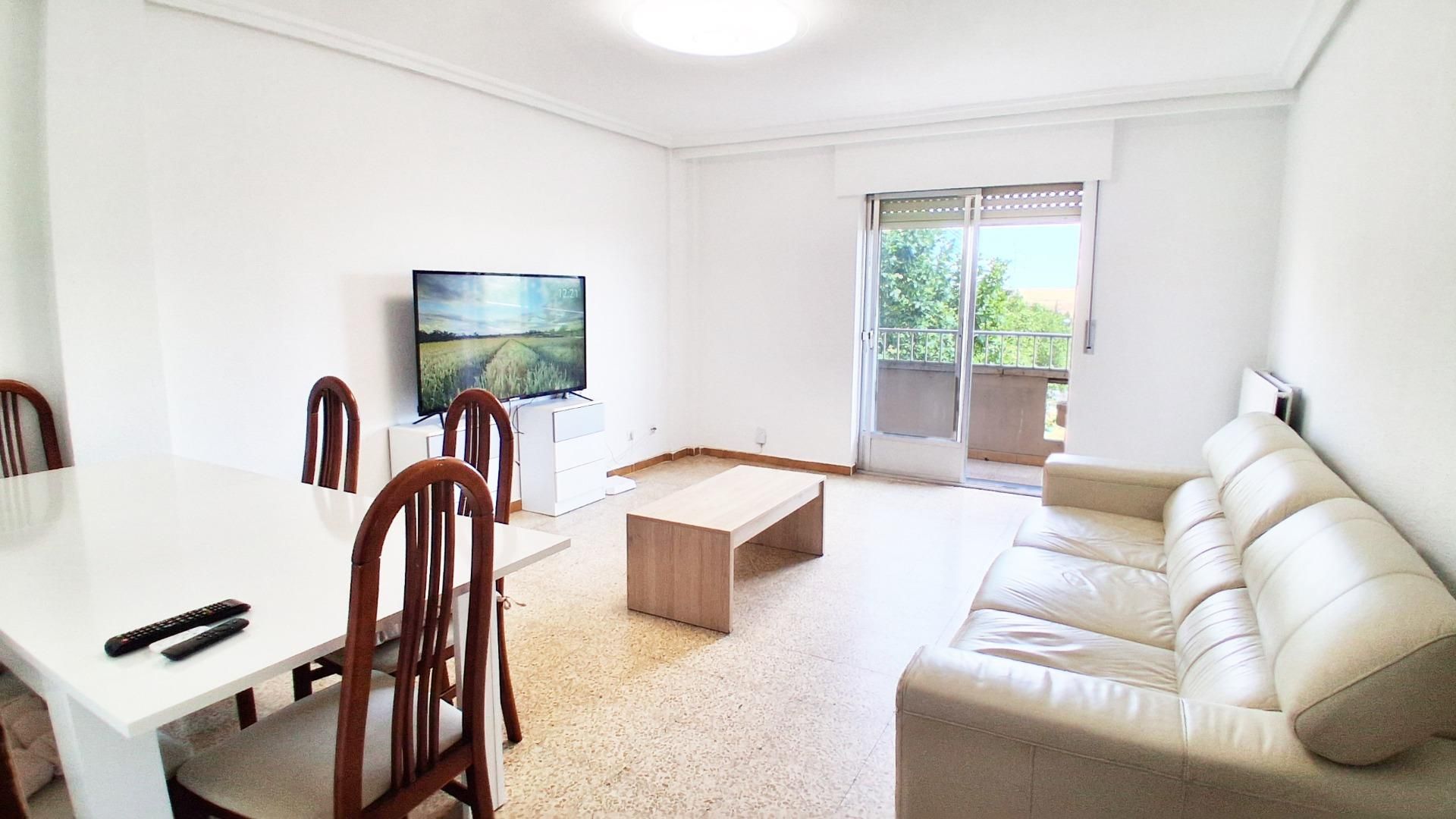 Living room of Flat for sale in Salamanca Capital  with Heating, Terrace and Balcony