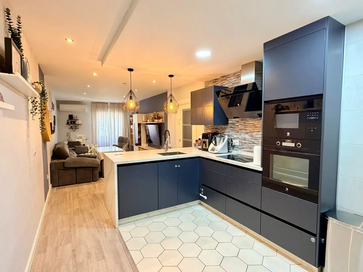 Kitchen of Flat for sale in Antequera  with Air Conditioner, Heating and Balcony