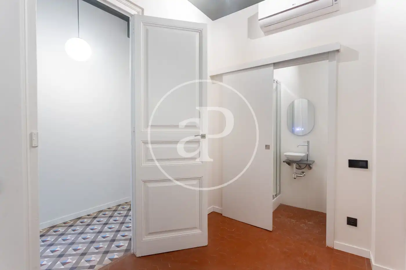 Baño de Piso de alquiler en Barcelona con Aire acondicionado, Calefacción y Terraza