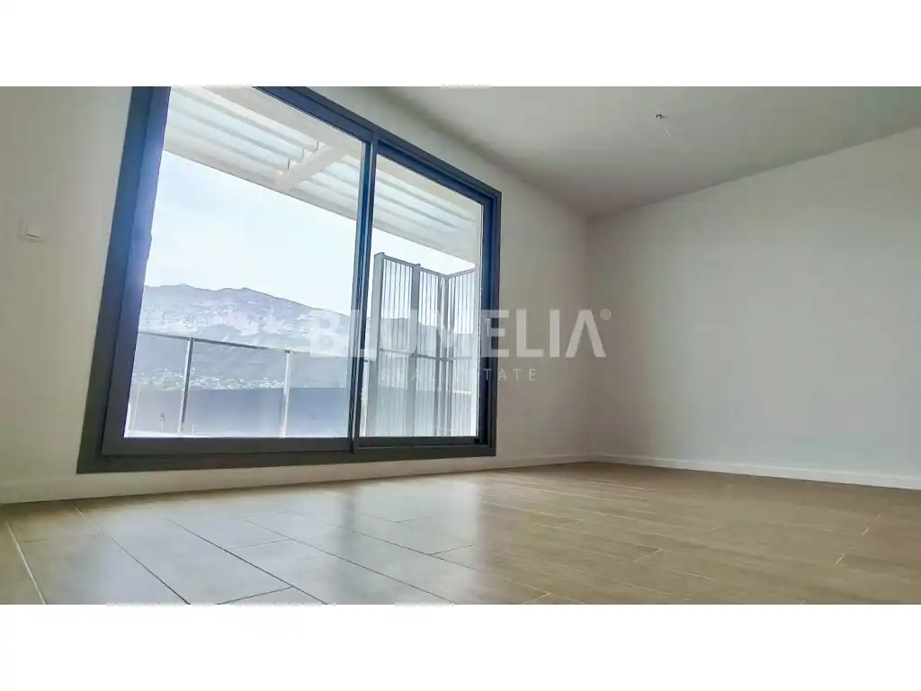 Dormitori de Apartament en venda en Dénia amb Aire condicionat, Calefacció i Jardí privat