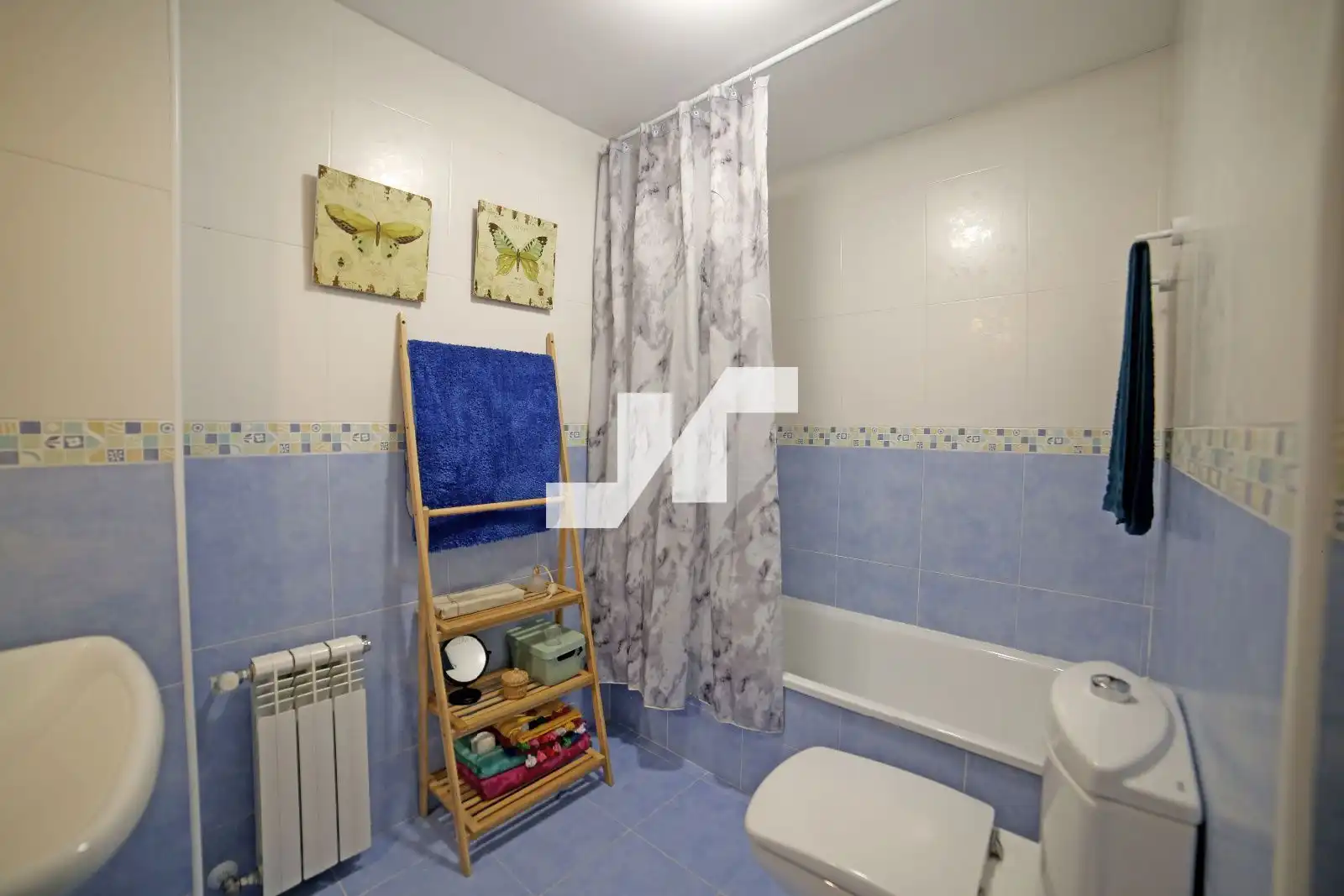 Baño de Casa adosada en venta en Burriana / Borriana con Aire acondicionado, Calefacción y Amueblado