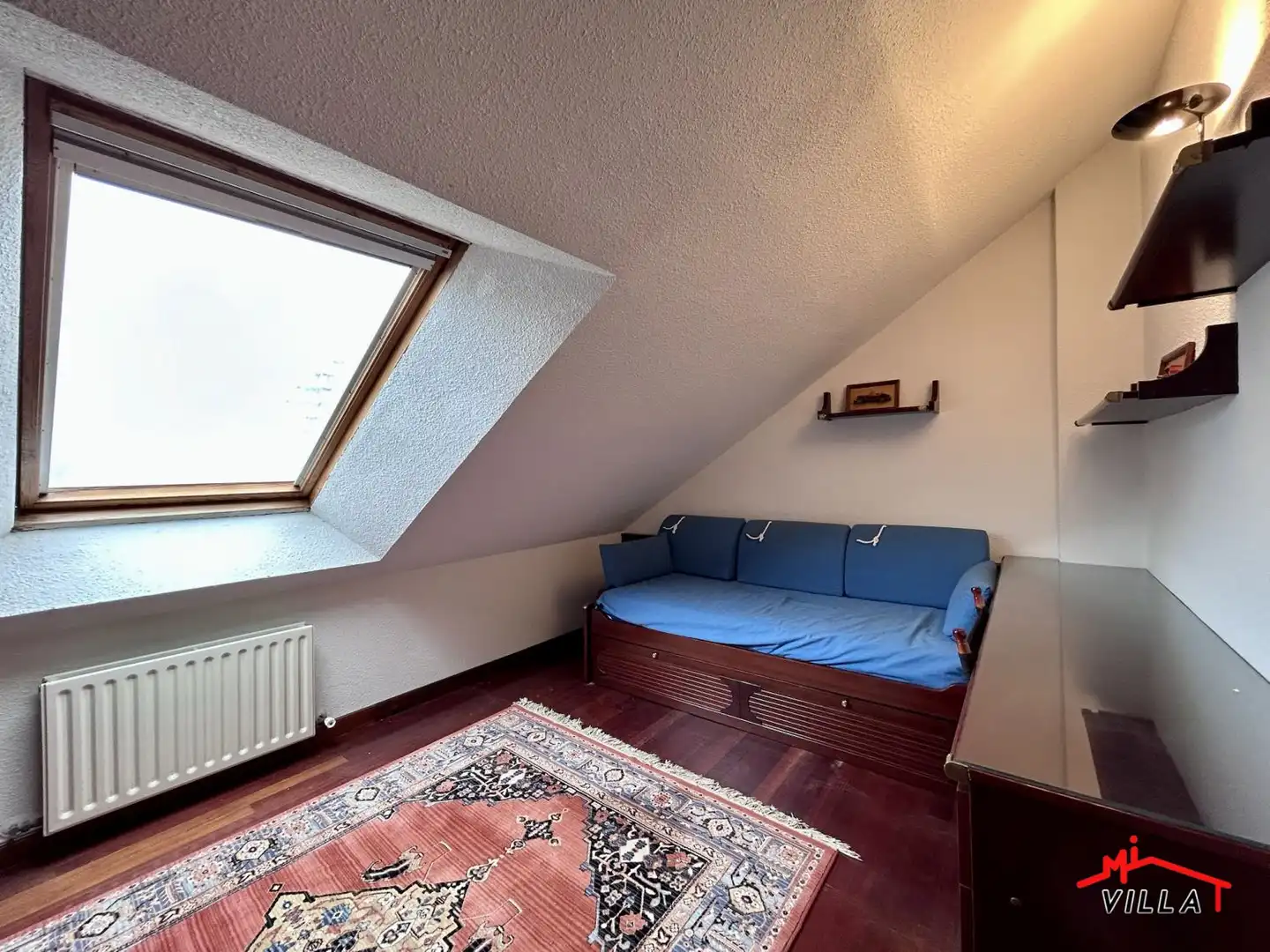 Habitación de Casa adosada en venta en Laredo con Calefacción