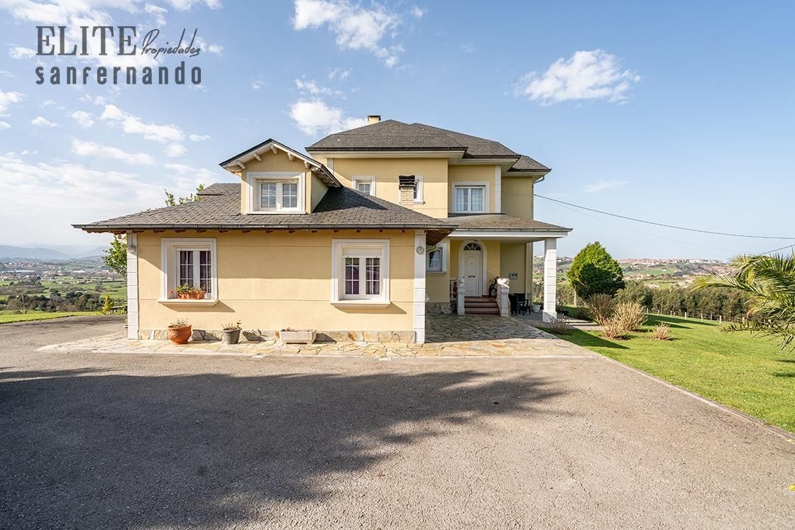 Exterior view of House or chalet for sale in Miengo  with Heating, Private garden and Terrace