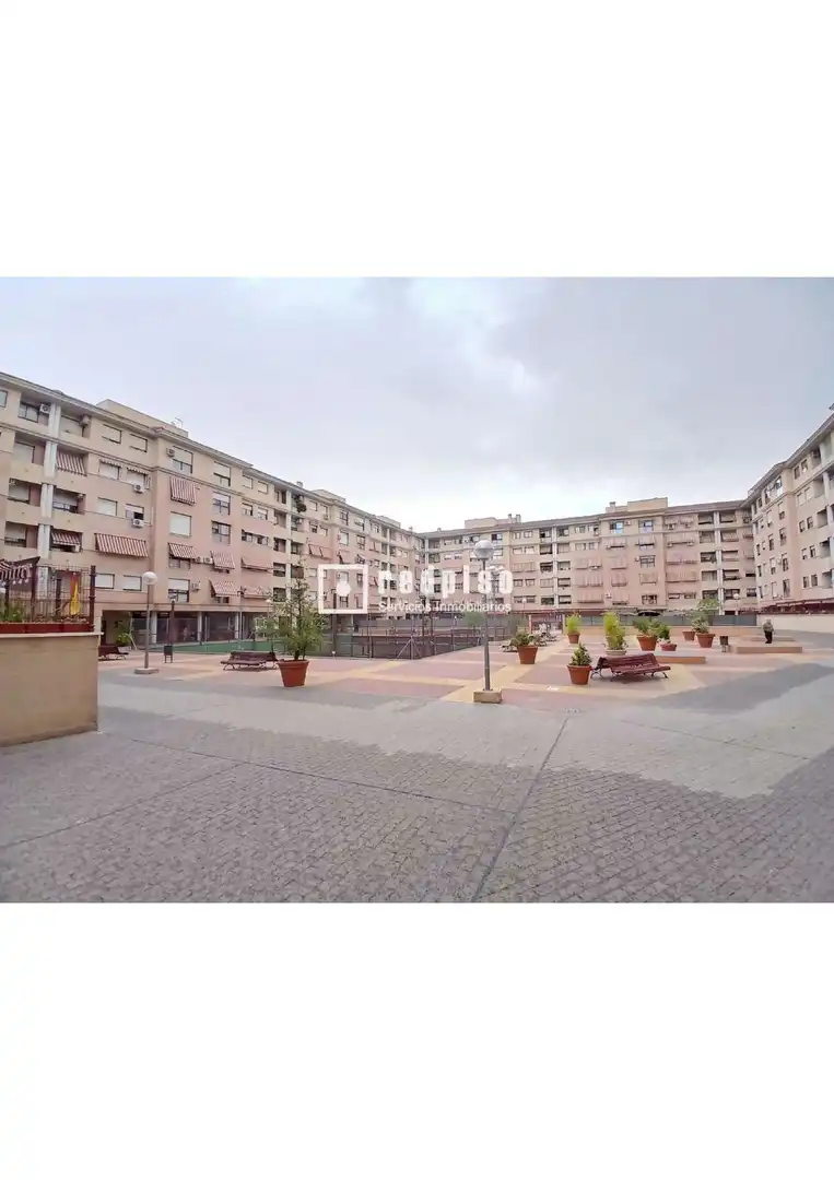 Vista exterior de Pis en venda en Torrejón de Ardoz amb Jardí privat, Terrassa i Traster
