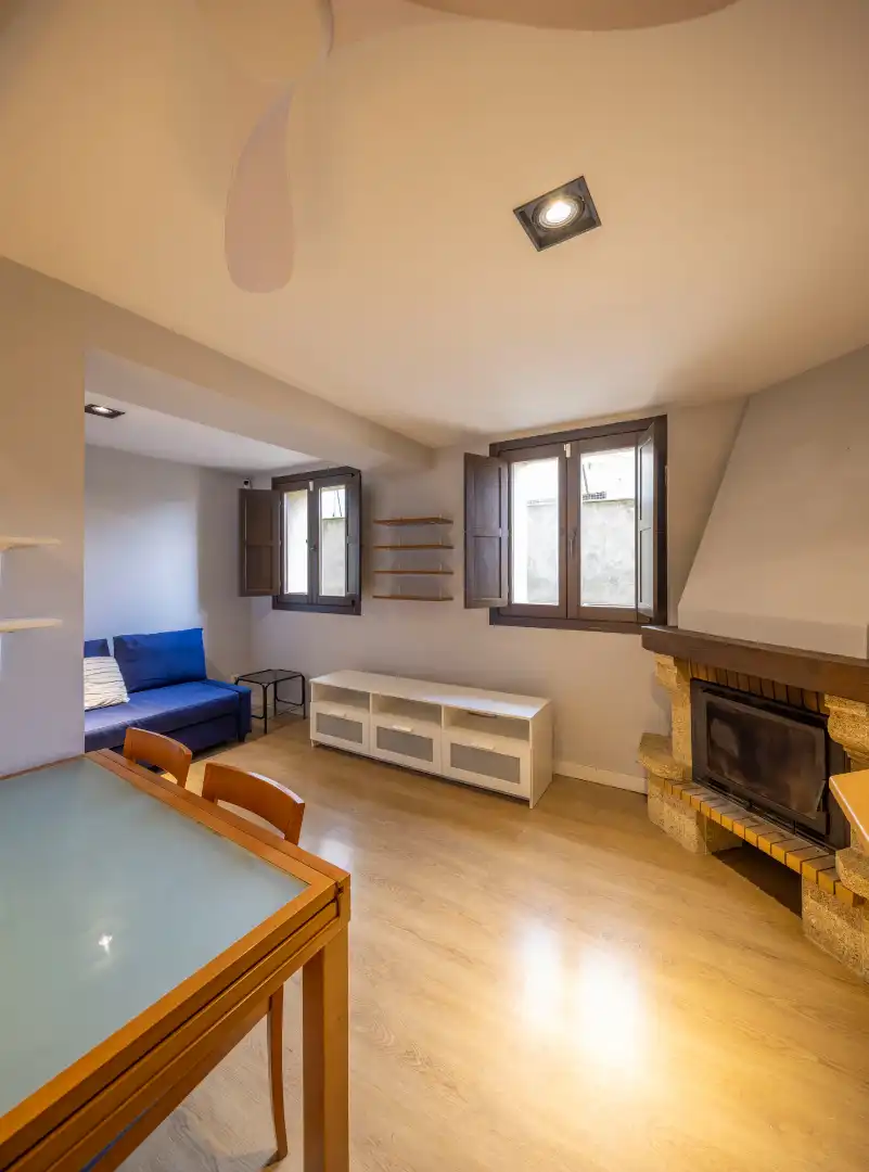 Sala de estar de Piso en venta en Berga con Calefacción, Amueblado y Horno