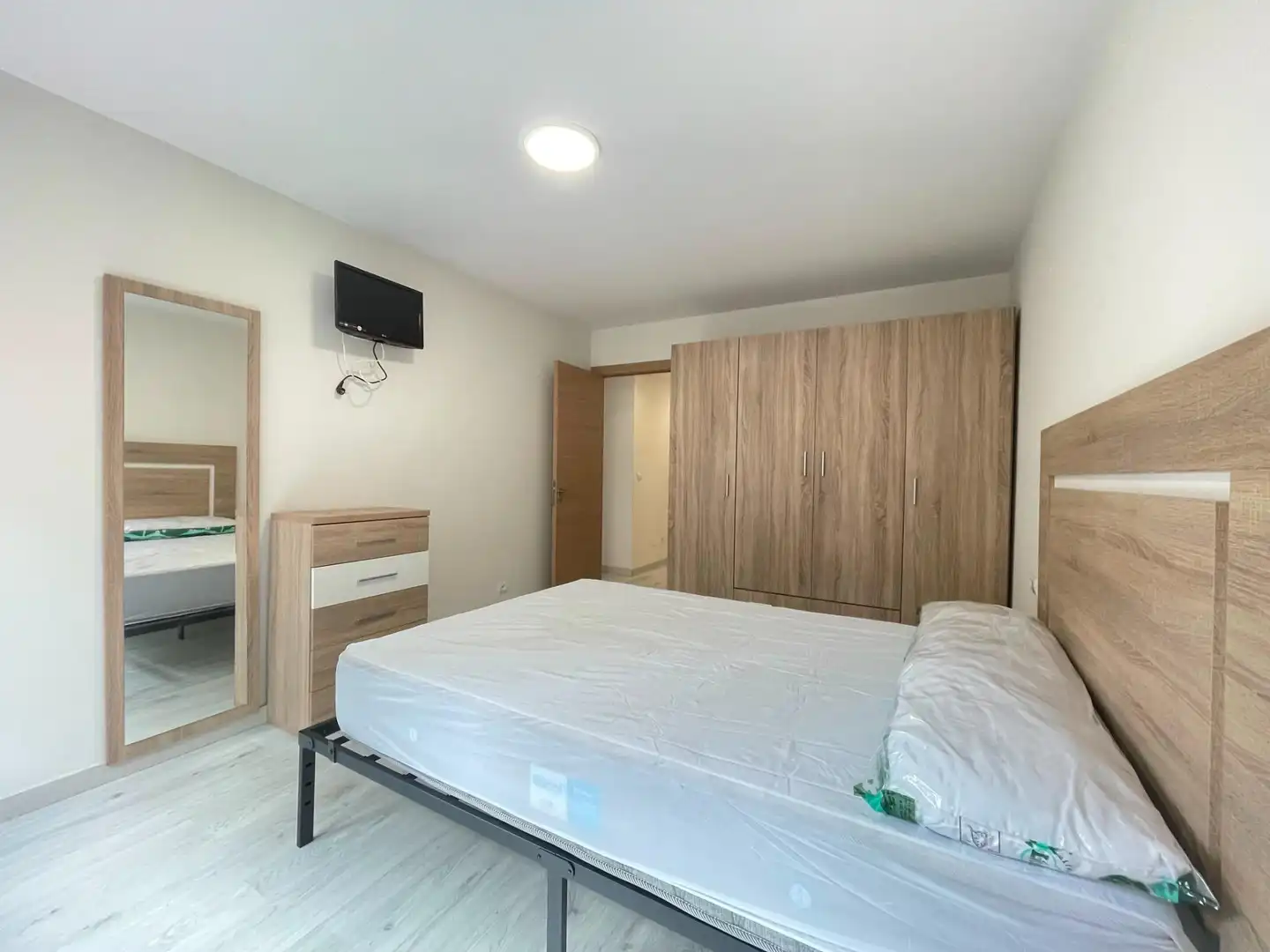 Habitación de Apartamento de alquiler en Ponferrada con Calefacción, Terraza y Trastero