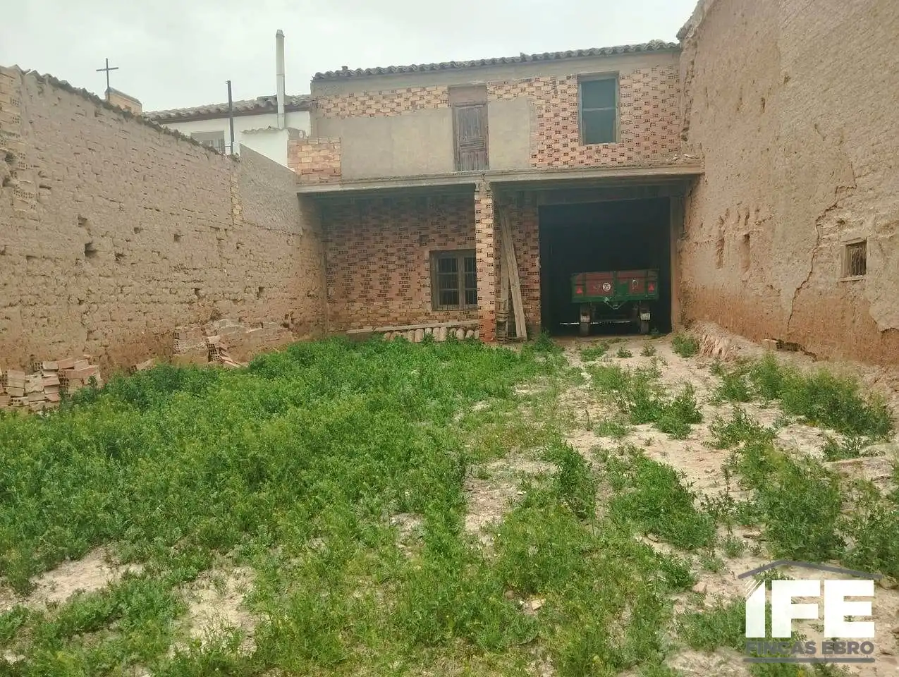 Edificio en venta en Boquiñeni