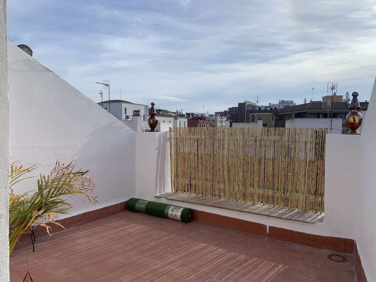 Terraza de Estudio para compartir en  Sevilla Capital con Aire acondicionado y Terraza
